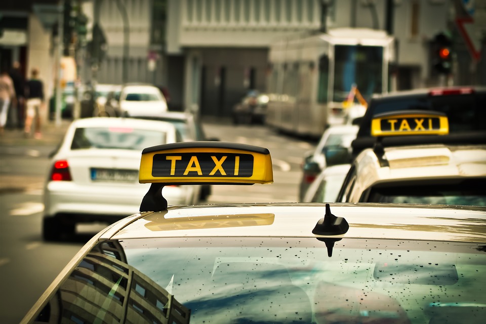 Tonbridge Airport Taxi: Reliable and Comfortable Travel Solutions